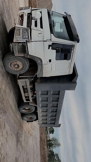 byd w6: Грузовик, Howo — 2
