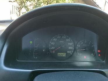 mazda 121: Mazda Familia: 2002 г., 1.5 л, Автомат, Бензин, Универсал — 8