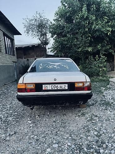 мерседес бенц с: Audi 100: 1984 г., Седан — 1