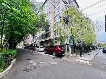 Аренда офисов, 200 м², В жилом комплексе, 1 линия, С отдельной кухней, С отдельным входом