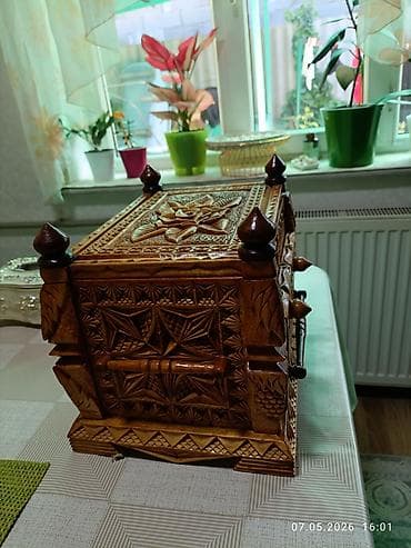 Шкатулки и подставки: Размер: длина 31 см.ширина, 23, высота 21 см.Резная шкатулка/сундук из — 2