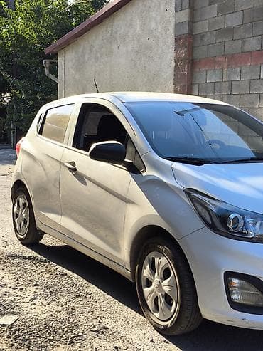 wuling mini ev: Chevrolet Spark: 2020 г., 1 л, Автомат, Бензин, Хэтчбэк — 2