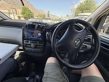 авто порше: Toyota Ipsum: 2002 г., 2.4 л, Автомат, Бензин, Минивэн — 7
