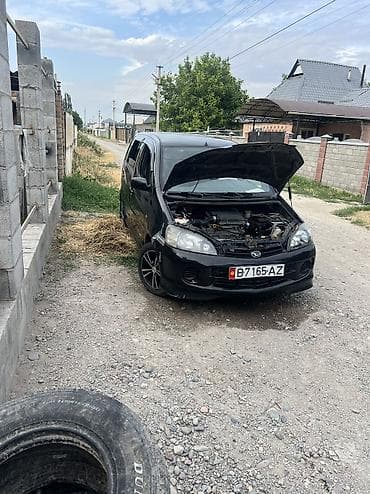 daewoo lanos капот: Daihatsu YRV: 2003 г., 1.3 л, Автомат, Бензин, Хэтчбэк — 3