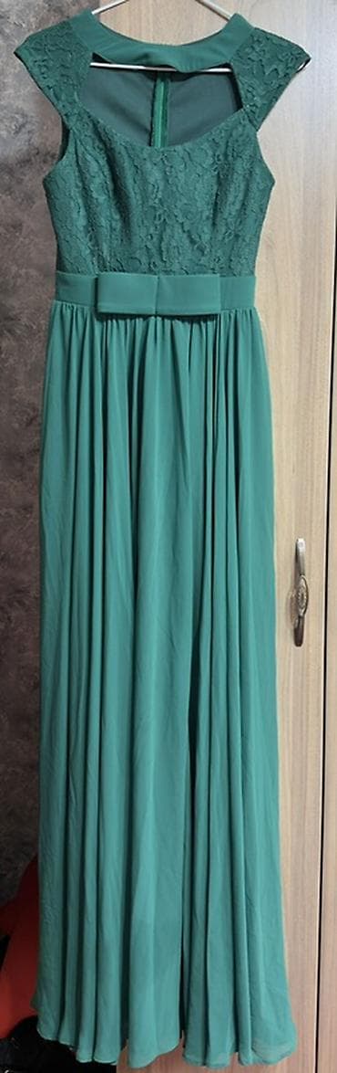 простые вечерние платья: Элегантные женские платья (несколько моделей) Одно платье 1000 сом — 1