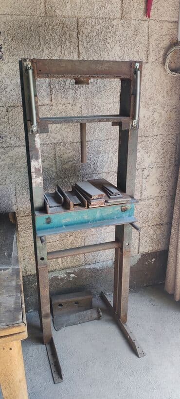 оборудование вулканизация: Пресс самодельный прочный из советского металла — 1