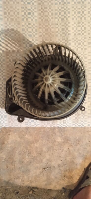 полировычный машынка: Ключ Volkswagen 1999 г., Б/у, Оригинал — 2