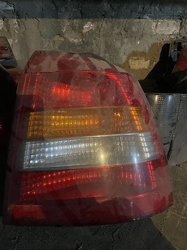 ваза стекло: Комплект стоп-сигналов Volkswagen 1995 г., Б/у — 3