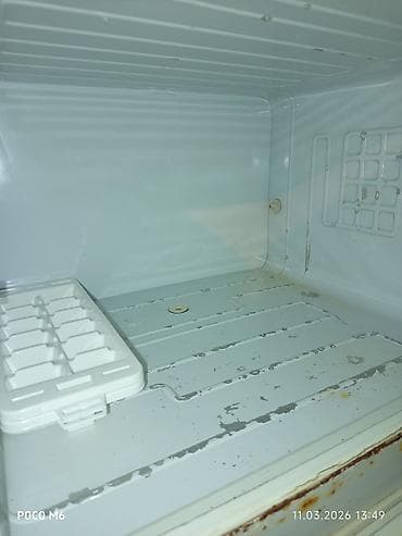 кулер в аренду: Двухкамерный холодильник с верхней морозильной камерой. Особенности — 3