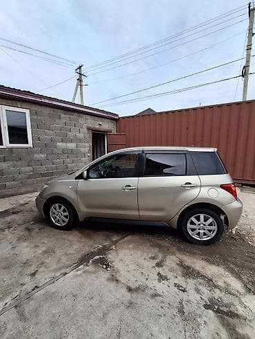 camry 2 4: Toyota Ist: 2003 г., 1.3 л, Автомат, Бензин, Хэтчбэк — 4