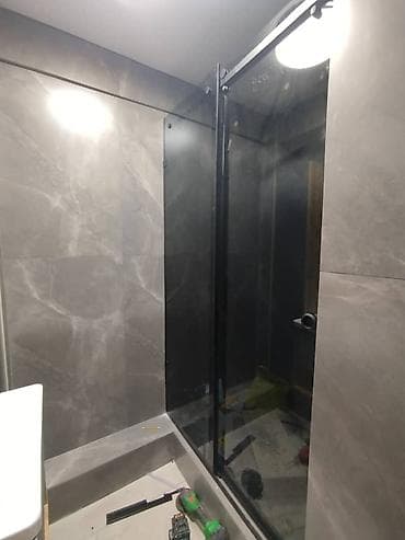 алюминевый профиль: Душевые ограждения из закалённого стекла под заказ - Конфигурации — 5