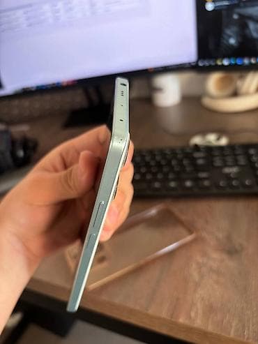 redmi note 7 pro: Poco F5, Б/у, 256 ГБ, цвет - Зеленый, 2 SIM — 3