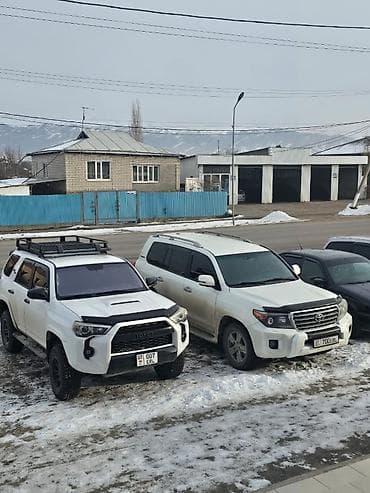 легковые пикапы: Toyota 4Runner: 2016 г., 4 л, Автомат, Бензин, Внедорожник — 3