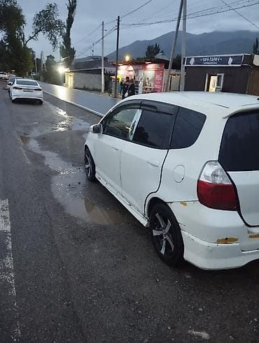 fit rs: Honda Fit: 2004 г., 1.3 л, Автомат, Бензин, Хэтчбэк — 5