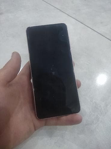 телефон а12: Samsung Galaxy S21, Б/у, 256 ГБ, цвет - Фиолетовый, 1 SIM — 1