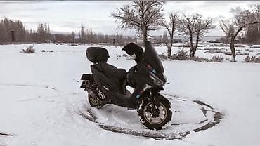 доставка скутеров: Макси-скутер Alpha, 160 куб. см, Бензин — 4