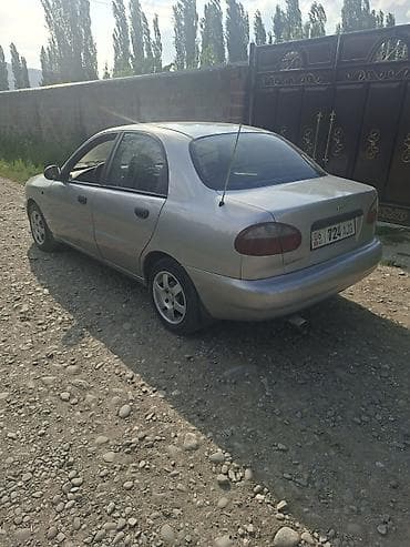 Продажа авто: Daewoo Lanos: 1999 г., Механика, Бензин, Седан — 7