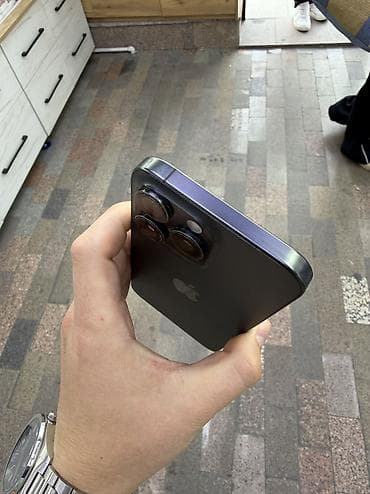 iphone es: IPhone 15 Pro Max, Б/у, 256 ГБ, Black Titanium, Коробка, 80 % — 5