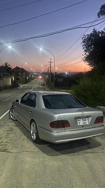 Транспорт: Mercedes-Benz E-Class: 1998 г., 3.2 л, Автомат, Бензин, Седан — 2