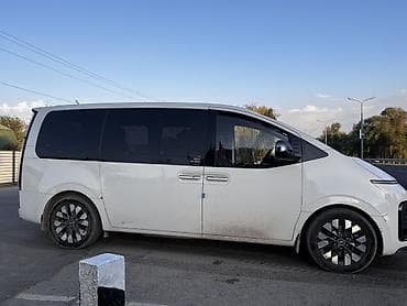 byd u8: Hyundai Staria: 2021 г., 3.5 л, Газ, Минивэн — 6