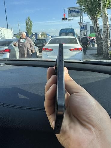 iphone 9: IPhone 15 Pro, Б/у, 128 ГБ, Черный, 100 % — 2