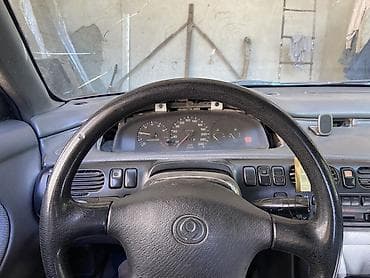 мазда примаси запчасти: Mazda Cronos: 1992 г., 2 л, Механика, Бензин, Лифтбек — 1