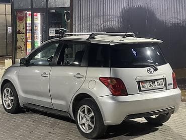 пепельница авто: Toyota Ist: 2004 г., 1.5 л, Автомат, Бензин, Хэтчбэк — 3