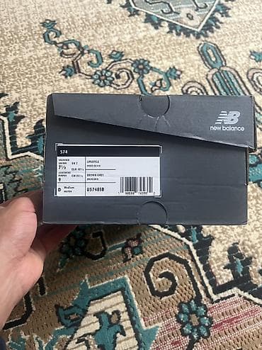 беговая обувь: New Balance 574 оригинал покупал с официального сайта,можно проверить — 6