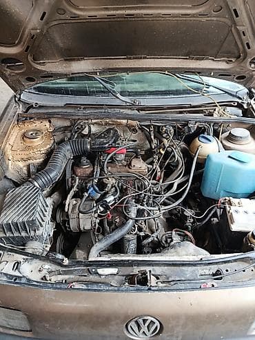 wolkswagen touran: Volkswagen Passat: 1990 г., 1.8 л, Механика, Бензин, Седан — 5