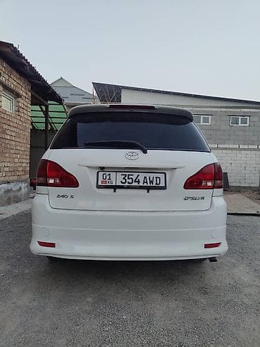 bmw 2003: Toyota Ipsum: 2002 г., 2.4 л, Автомат, Газ, Минивэн — 8