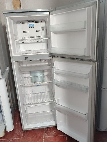 Ашкана техникасы: Муздаткыч Hitachi, Колдонулган, Эки камералуу, Total no frost, 55 * 165 * 55 — 2