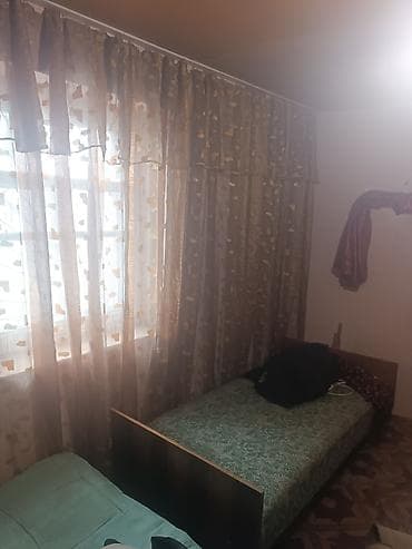 Недвижимость: Сдаётся простая меблированная комната с кухонной зоной. - Планировка — 2