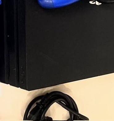 iphone 13 pro maks: Игровая консоль PlayStation 4 pro(черная) с комплектом аксессуаров и — 2