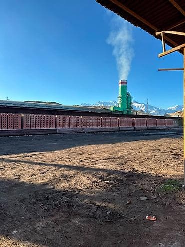 Кирпич керамический полнотелый/пустотелый заводского формата -