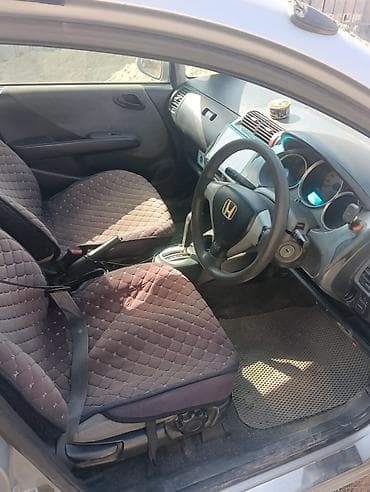 honda fit под выкуп: Honda Fit: 2005 г., Автомат, Бензин, Хэтчбэк — 6