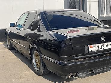 салон е46: BMW 5 series: 1990 г., Седан — 3