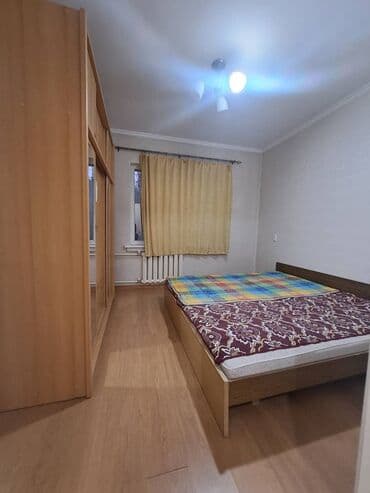 дом асанбай: 3 бөлмө, 70 кв. м, 105-серия, 1 кабат, Косметикалык ремонт — 7