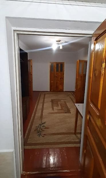 140000: 🏡 ПРОДАЁТСЯ ДОМ В АК-ОРГО 📍 Район: Ак-Орго ж/м 🏠 Дом: 4 комнаты 📐 — 5