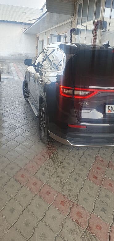 ключь авто: GAC (QM6) — кроссовер класса C/D в черном цвете. Основные — 4