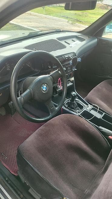 gac aion y plus: BMW 5 series: 1992 г., 2 л, Механика, Бензин, Седан — 3