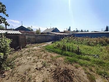 3 3: Продаётся кирпичный дом в городе Токмок Количество комнат: 7 Этаж: 1 — 8