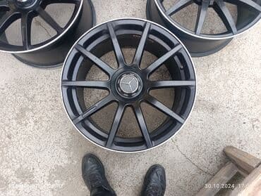 шины и диск: Диски R 19 — 2