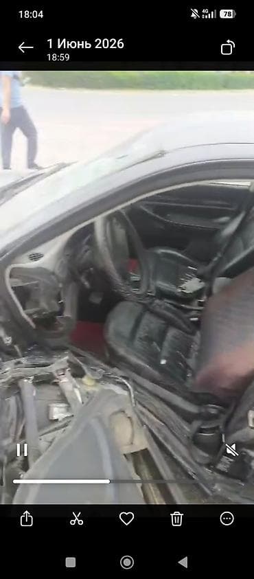 red cell: Audi A4 (B5), седан, чёрный цвет.1995г объем 2.6 миханика салон в коже — 2