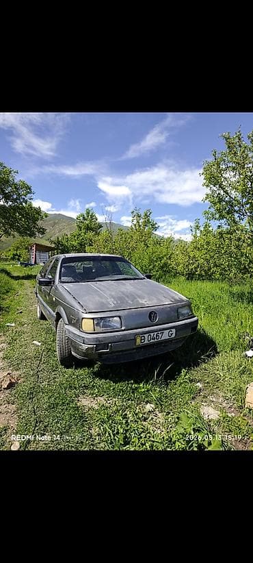 Volkswagen Passat: 1990 г., 1.8 л, Механика, Бензин, Седан