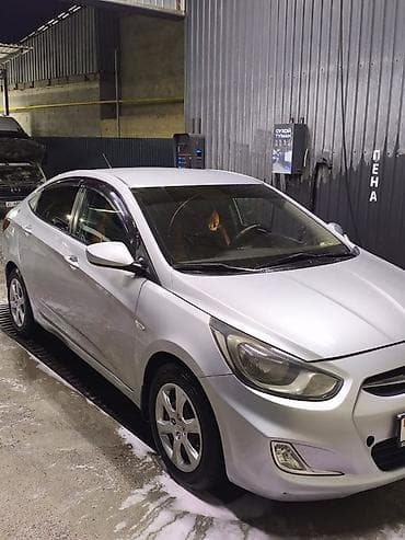Hyundai Solaris: 2013 г., 1.6 л, Механика, Бензин, Седан at lalafo.kg Hyundai Solaris: 2013 г., 1.6 л, Механика, Бензин, Седан
