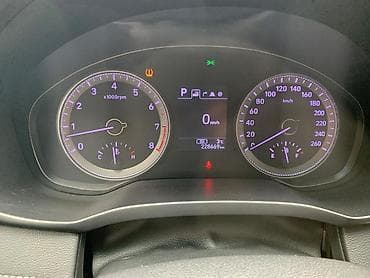 tesla model 3: Hyundai Grandeur: 2019 г., 3 л, Автомат, Газ, Седан — 9