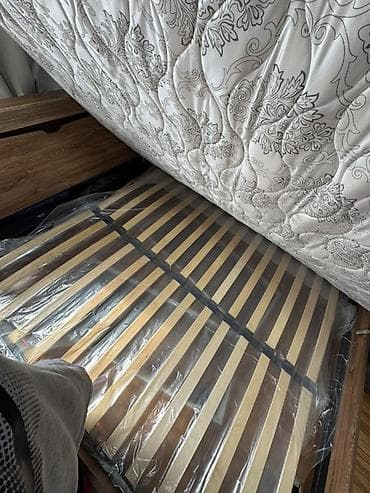 queen: Двуспальная кровать, С матрасом, длина - 200 см — 3