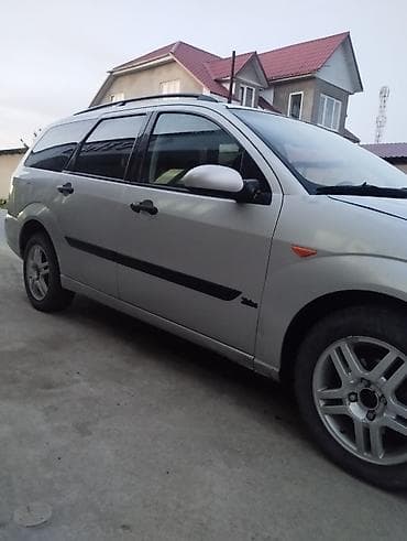 Ford Focus: 2001 г., 1.6 л, Механика, Бензин, Универсал