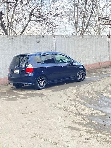 fort focus: Honda Fit: 2002 г., 1.3 л, Автомат, Бензин, Хэтчбэк — 1