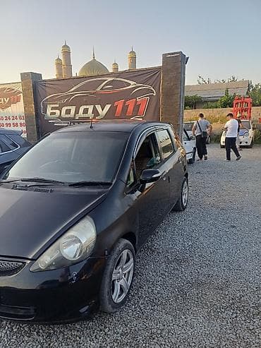 задний вид фит: Honda Fit: 2003 г., 1.5 л, Вариатор, Бензин, Хэтчбэк — 1